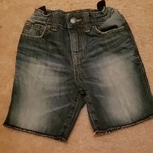 Denim shorts with adjustable waist